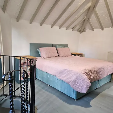 The Coach House, شقة يورك