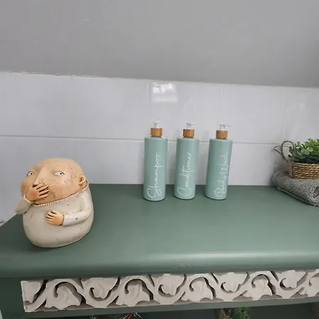 The Coach House, 아파트