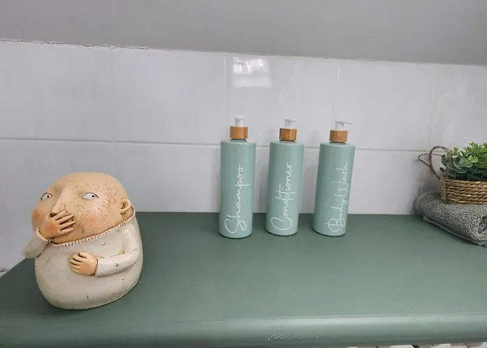 The Coach House, Apartment