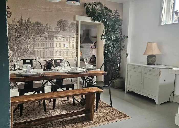 Apartment The Coach House,