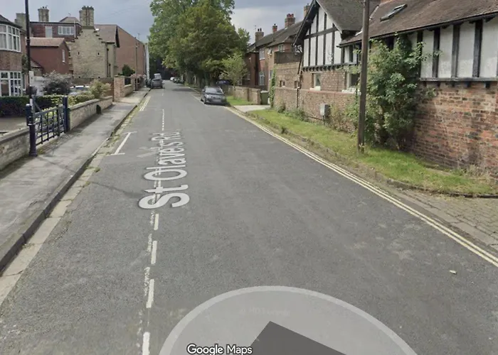 The Coach House, Apartment York