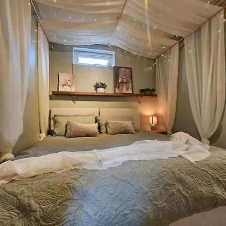 The Coach House, Apartamento